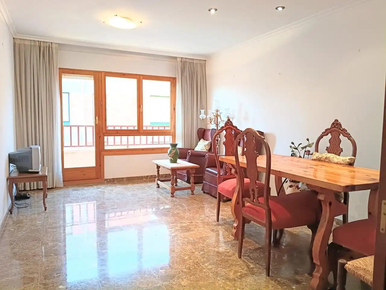Flat for rent in Calle de Pedro Monton Puerto, Plaza de Toros - Barón de Warsage