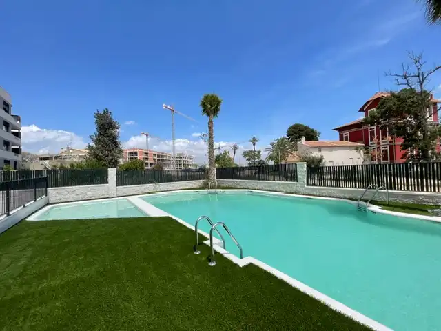 Piscina de Piso de alquiler en Sant Joan d'Alacant con Aire acondicionado, Calefacción y Terraza