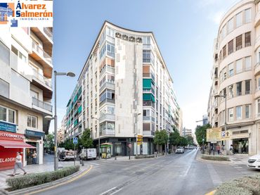 Piso con balcón en venta en Calle RECOGIDAS