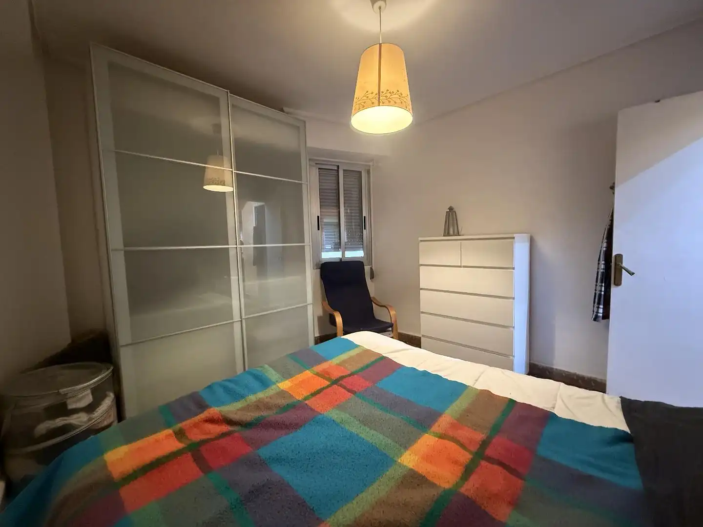 Bedroom of Apartments for sale in Valencia