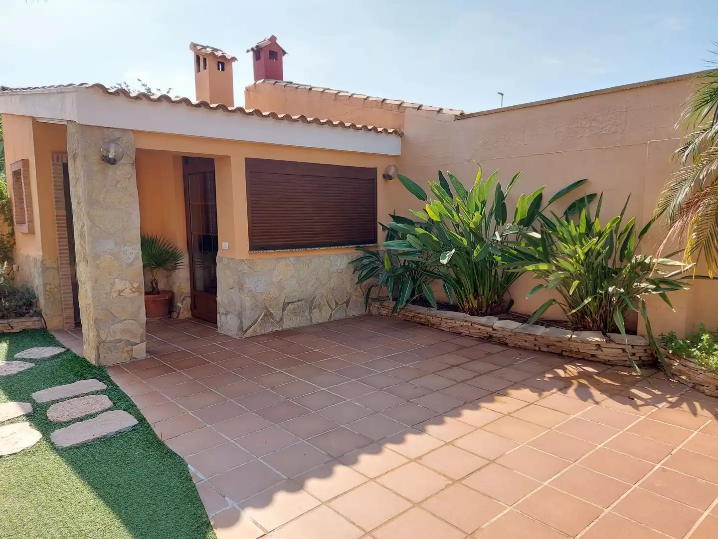 Terrace of Houses for sale in La Pobla de Vallbona  with Air Conditioner, Heating and Private garden