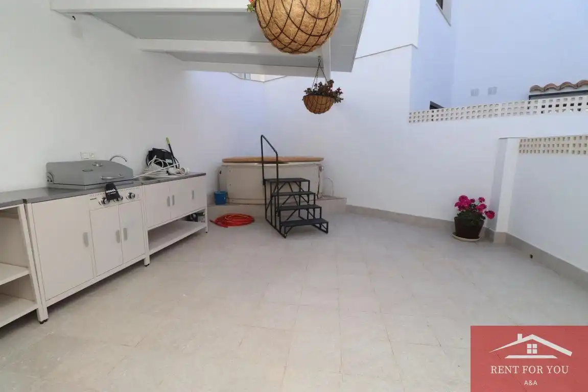 Piso de alquiler en Alhaurín El Grande con Aire acondicionado, Terraza y Amueblado