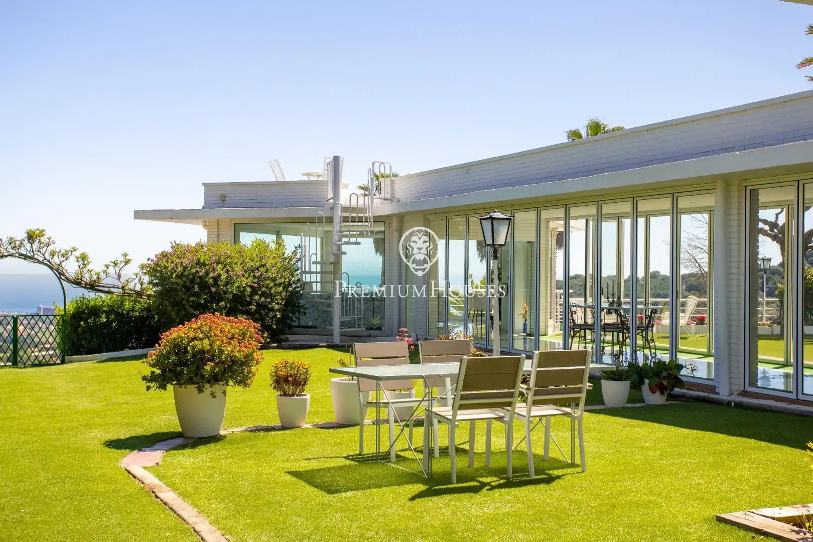 Terrassa de Casa o xalet en venda en Alella amb Calefacció, Jardí privat i Terrassa