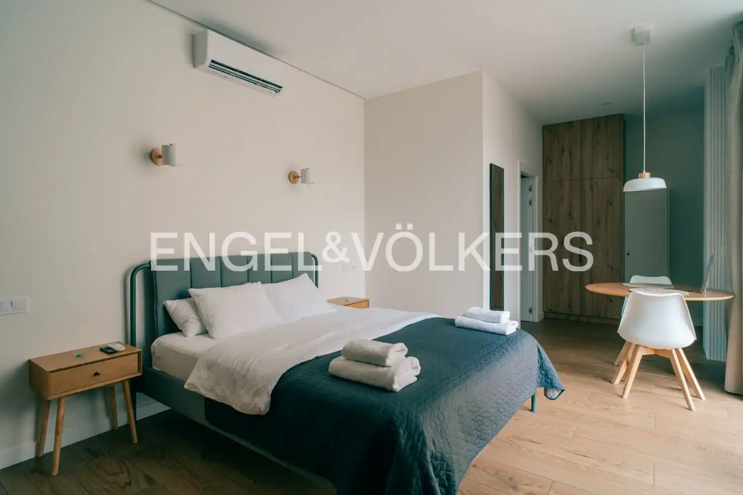 Habitación de Apartamento en venta en Valencia con Aire acondicionado, Calefacción y Amueblado