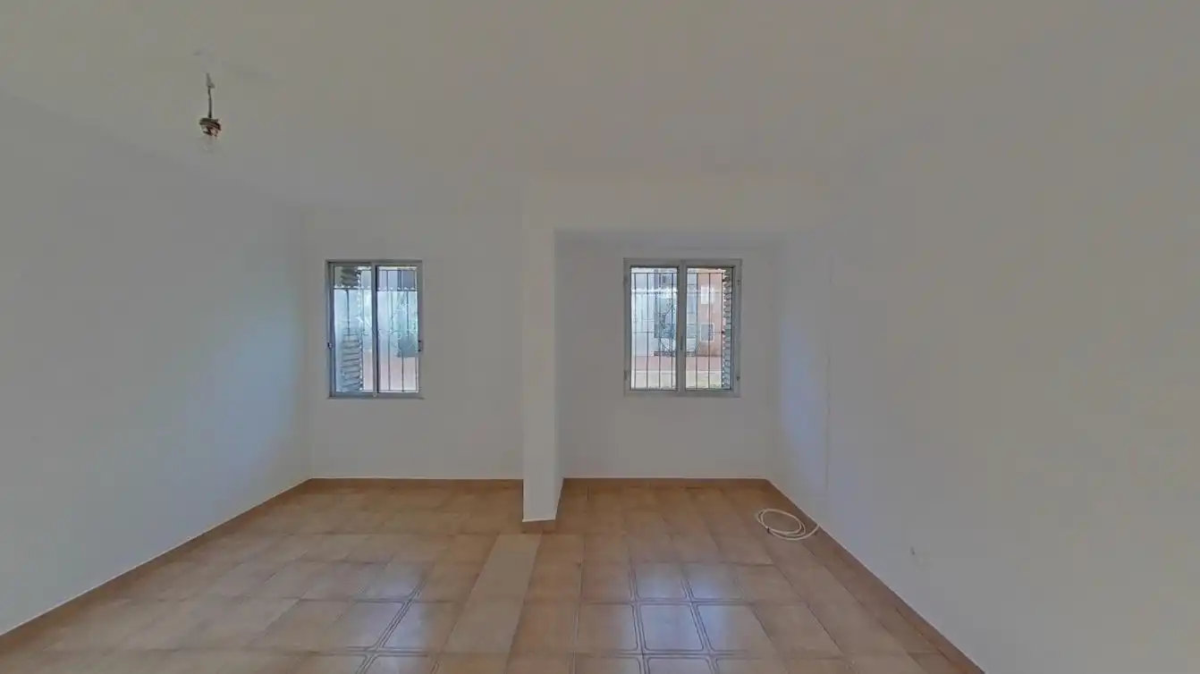 Living room of Flat for sale in Zaragoza  with Heating, Oven and Balcony