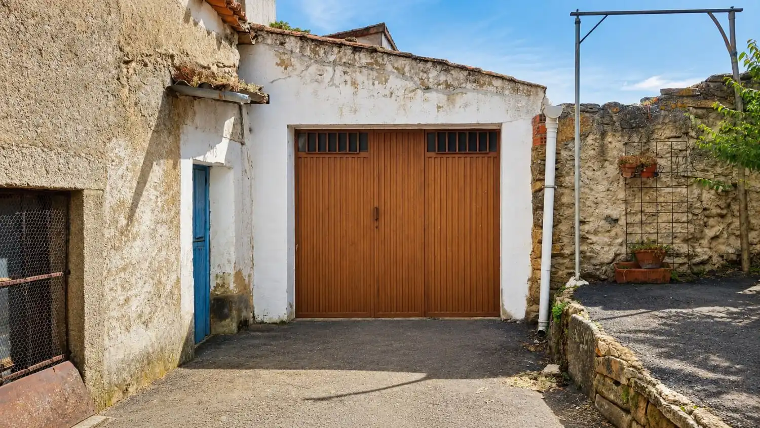 Exterior view of Houses for sale in Peralejos de Abajo  with Heating, Terrace and Furnished