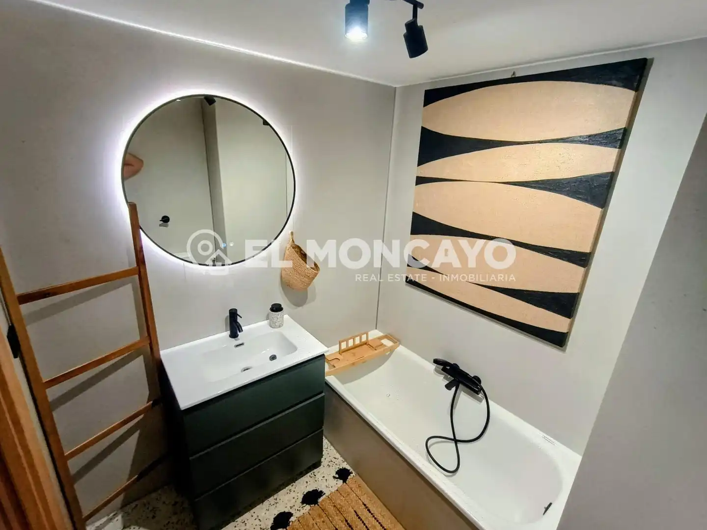 Baño de Apartamento en venta en Guardamar del Segura con Aire acondicionado, Calefacción y Terraza