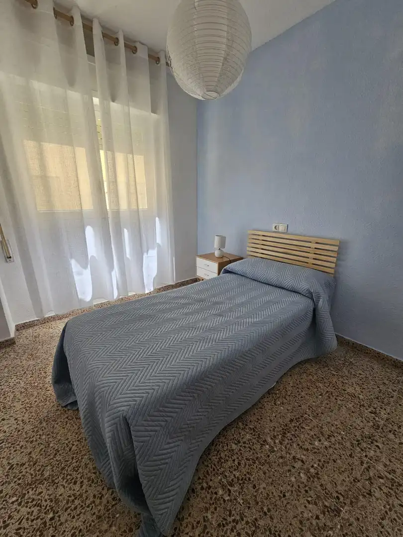 Habitación de Piso en venta en Tavernes de la Valldigna con Aire acondicionado, Terraza y Amueblado