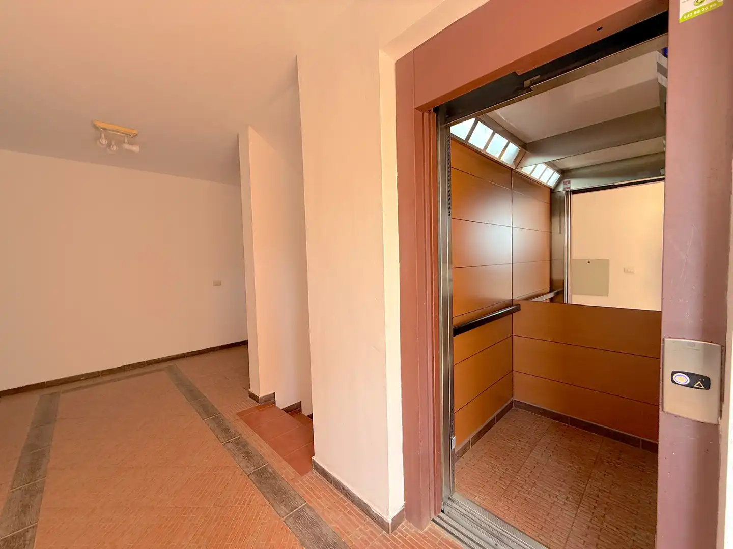 Piso en venta en San Miguel de Abona con Terraza, Trastero y Amueblado