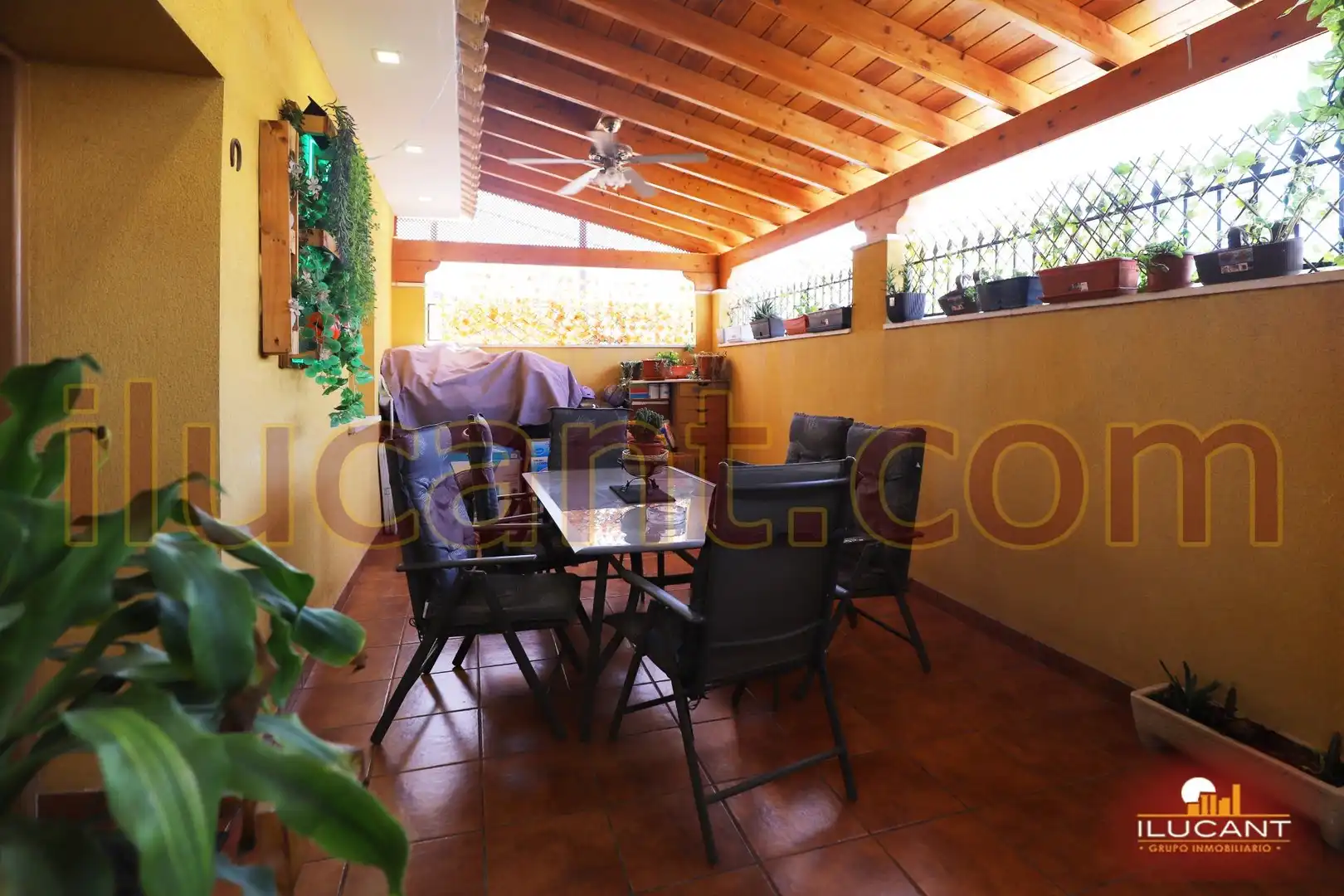 Terrassa de Casa o xalet en venda en Alicante / Alacant