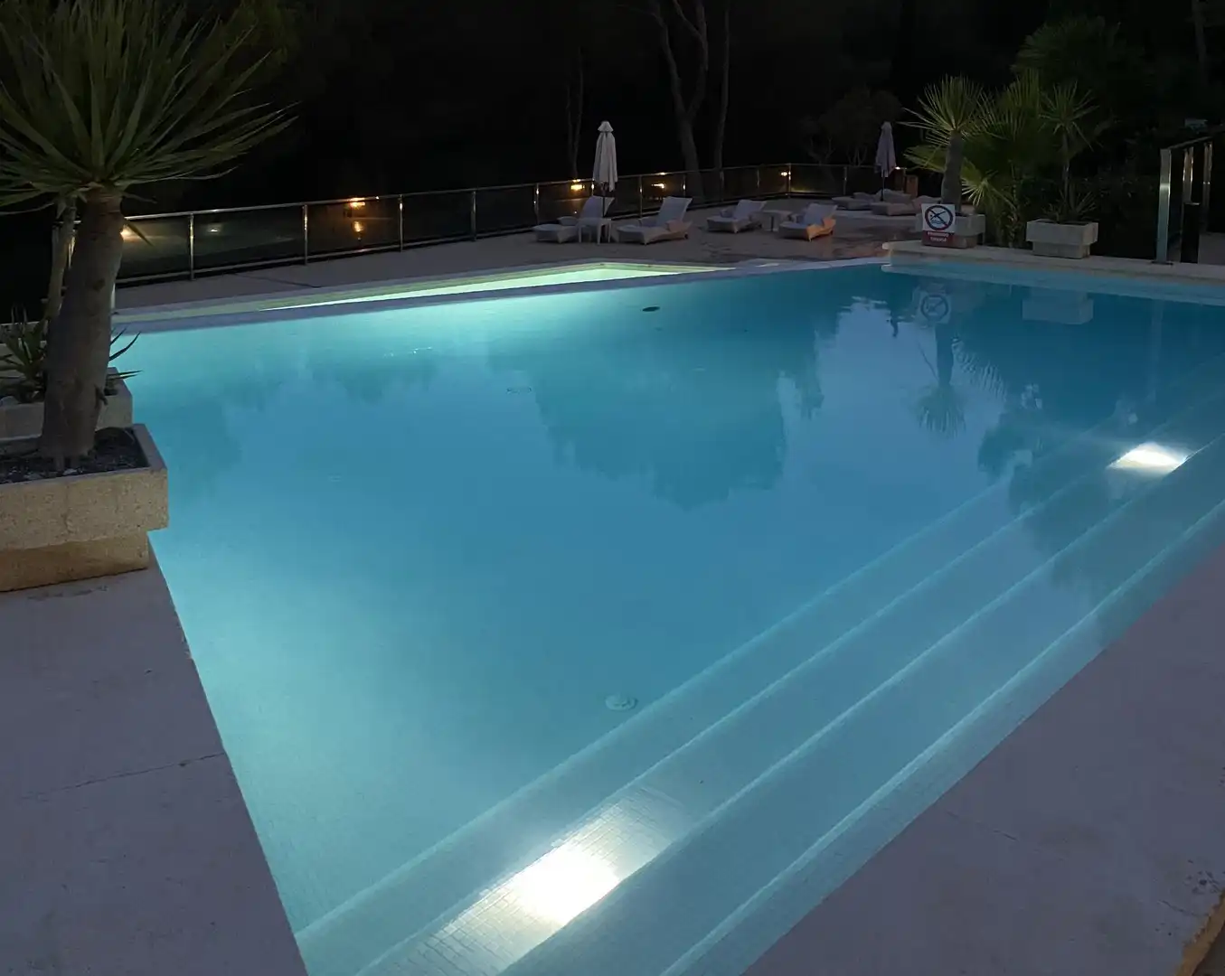 Piscina de Planta baixa en venda en Calvià amb Aire condicionat, Calefacció i Jardí privat