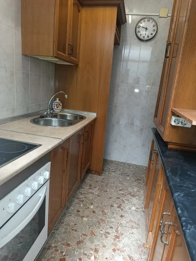 Kitchen of Flat for sale in Dos Hermanas  with Air Conditioner