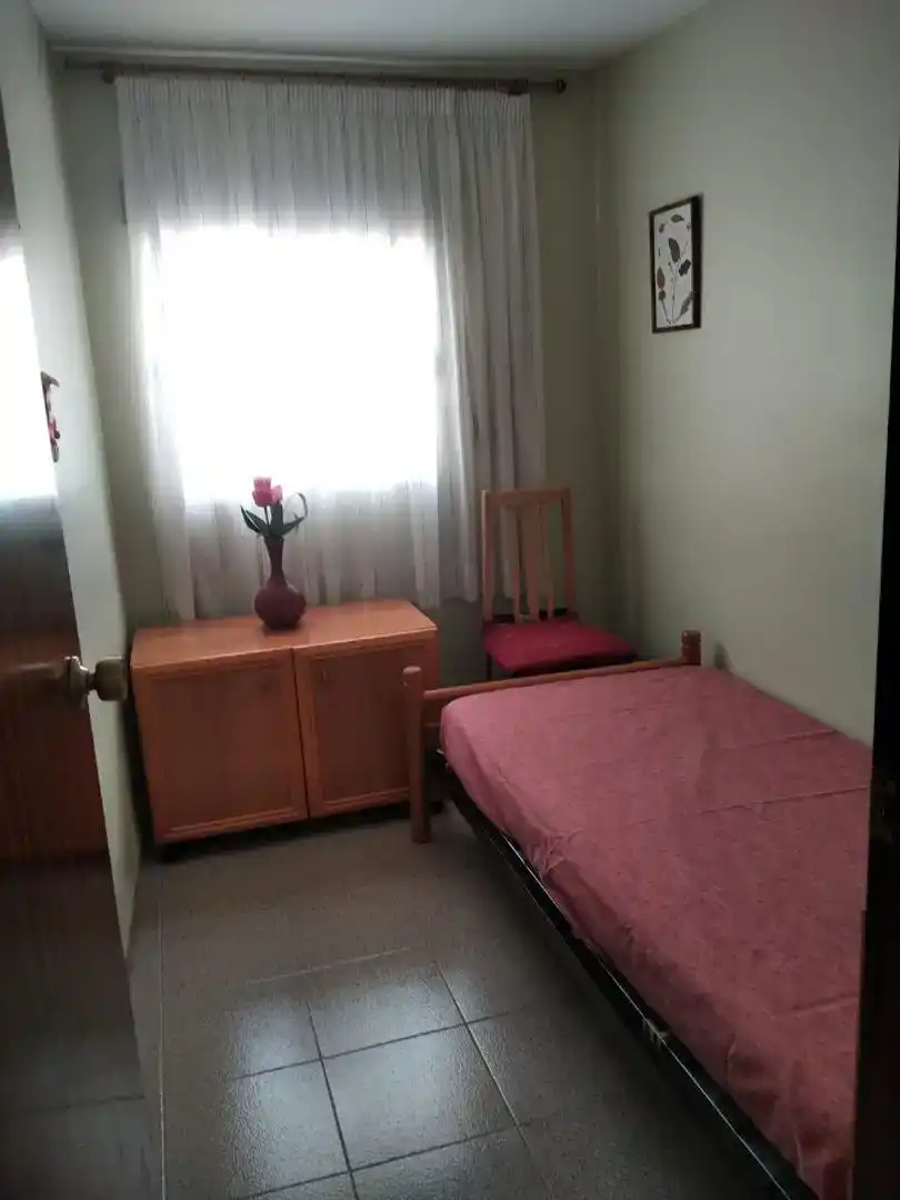 Dormitori de Casa adosada en venda en Talayuelas amb Aire condicionat