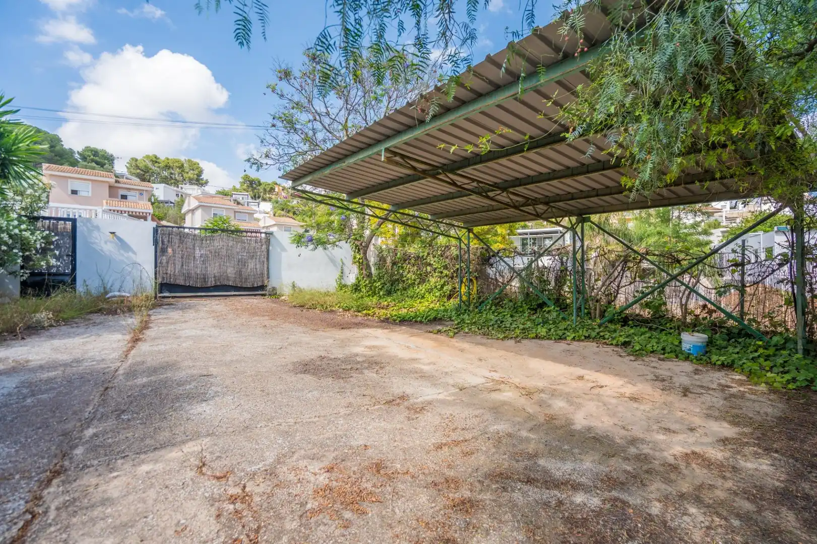Parking de Casa o chalet en venta en Torrent con Aire acondicionado, Calefacción y Jardín privado