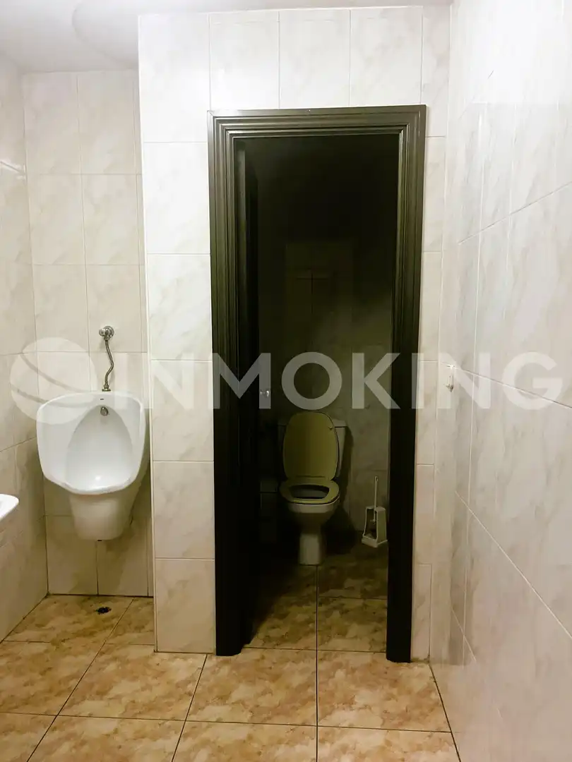 Baño de Nave industrial en venta en San Sebastián de los Reyes con Calefacción