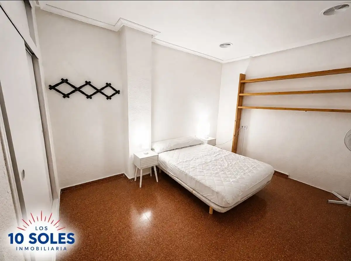 Schlafzimmer von Wohnungen zur Miete in Orihuela mit Klimaanlage, Heizung und Terrasse