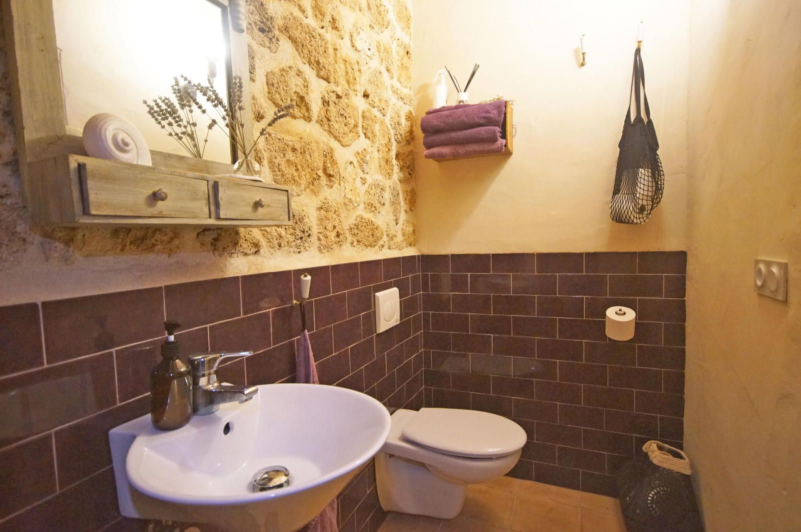 Bathroom of House or chalet for sale in Beceite  with Air Conditioner, Terrace and Storage room