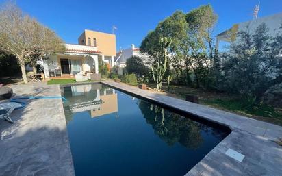 Piscina de Casa o xalet en venda en Sant Josep de sa Talaia amb Aire condicionat, Jardí privat i Piscina