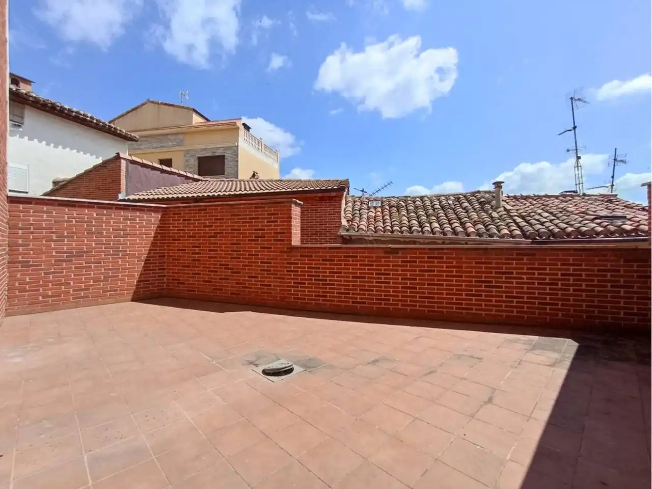 Terraza de Piso en venta en Cerezo de Río Tirón con Calefacción y Terraza