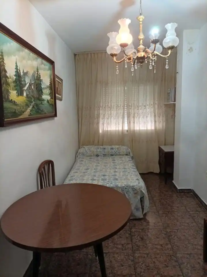 Pis de lloguer a Reina Mora, Barrio de Zaidín