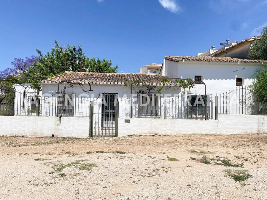 Exterior view of House or chalet for sale in Ondara  with Air Conditioner, Heating and Private garden