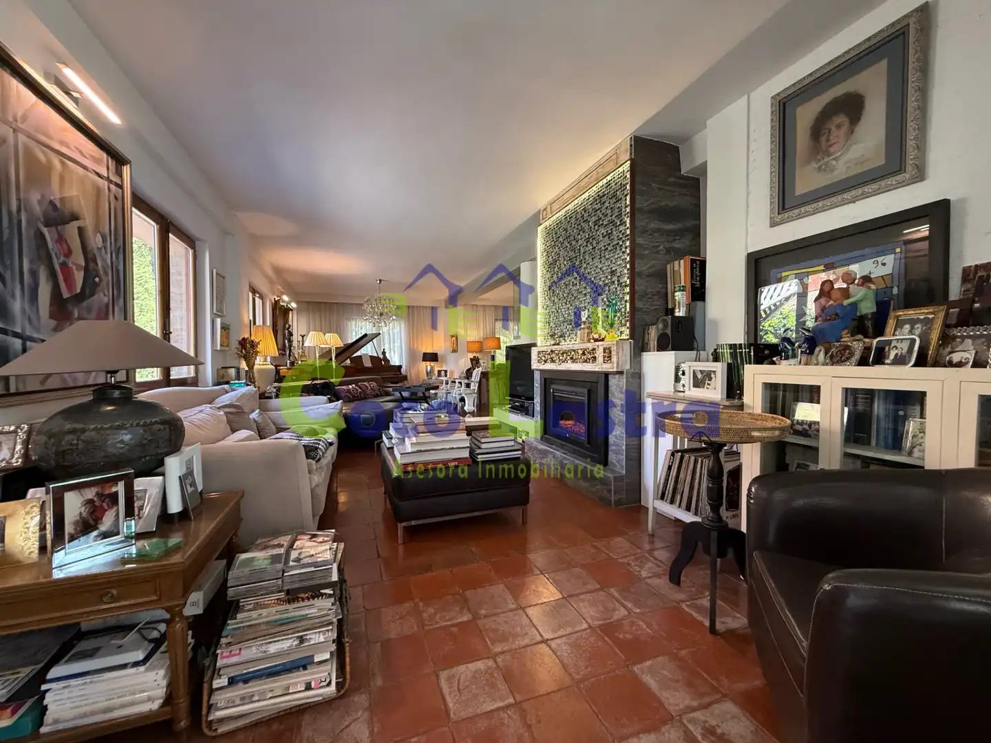 Living room of Houses for sale in Monterrubio de Armuña  with Air Conditioner, Heating and Private garden
