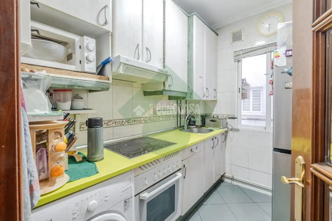 Kitchen of Flat for sale in Madrid  with Air Conditioner and Heating