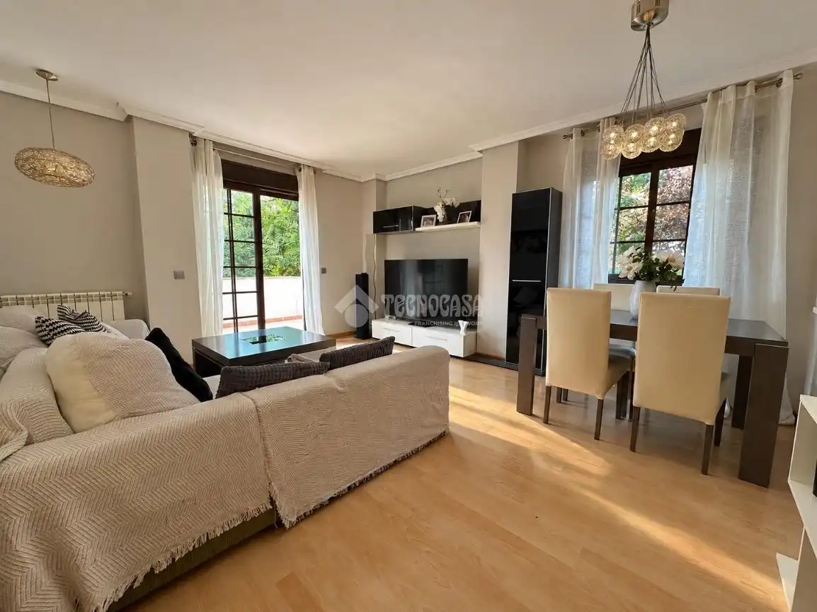 Piso con ascensor en venta en Villalba Pueblo, imagen 2