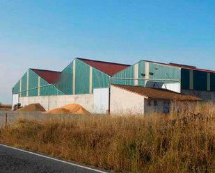 Vista exterior de Terreny industrial en venda en Bustillo del Páramo