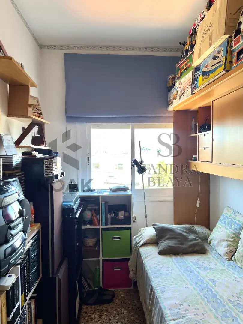 Dormitori de Pis en venda en Vilanova i la Geltrú amb Aire condicionat, Calefacció i Terrassa