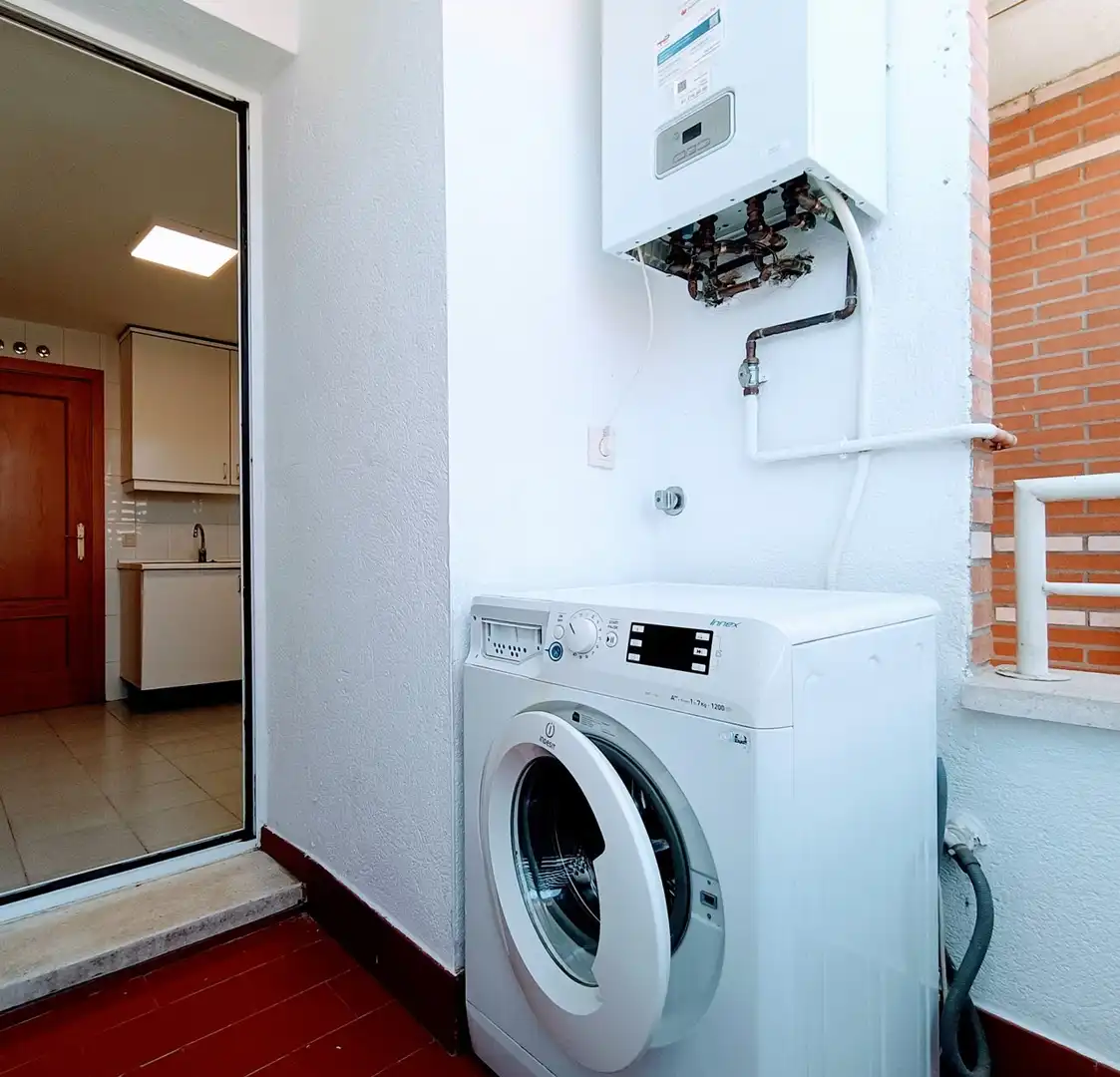 Wohnung zur Miete in Madrid mit Klimaanlage, Heizung und Abstellraum