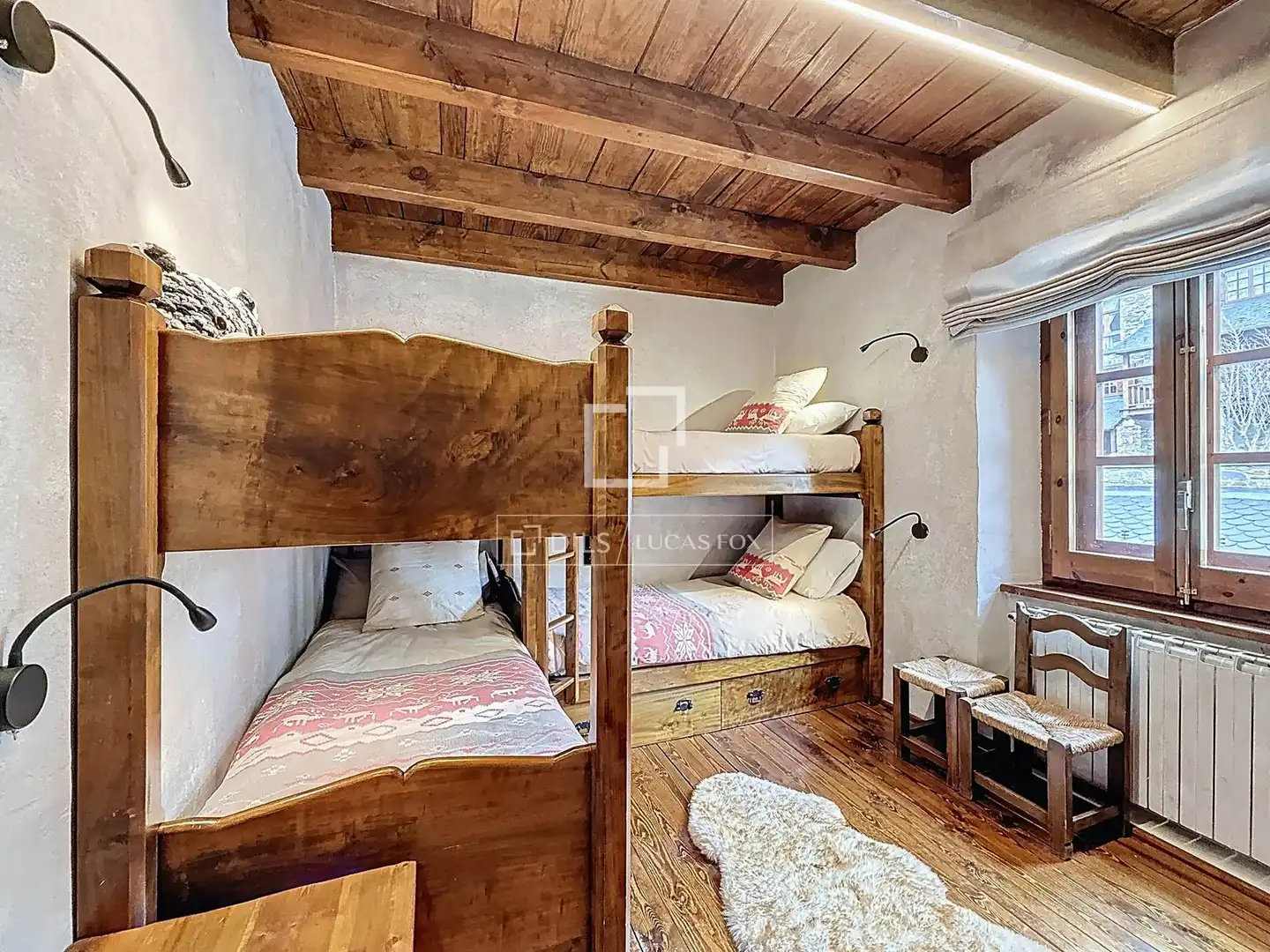 Bedroom of Flat for rent in Madrid  with Heating, Parquet flooring and Terrace