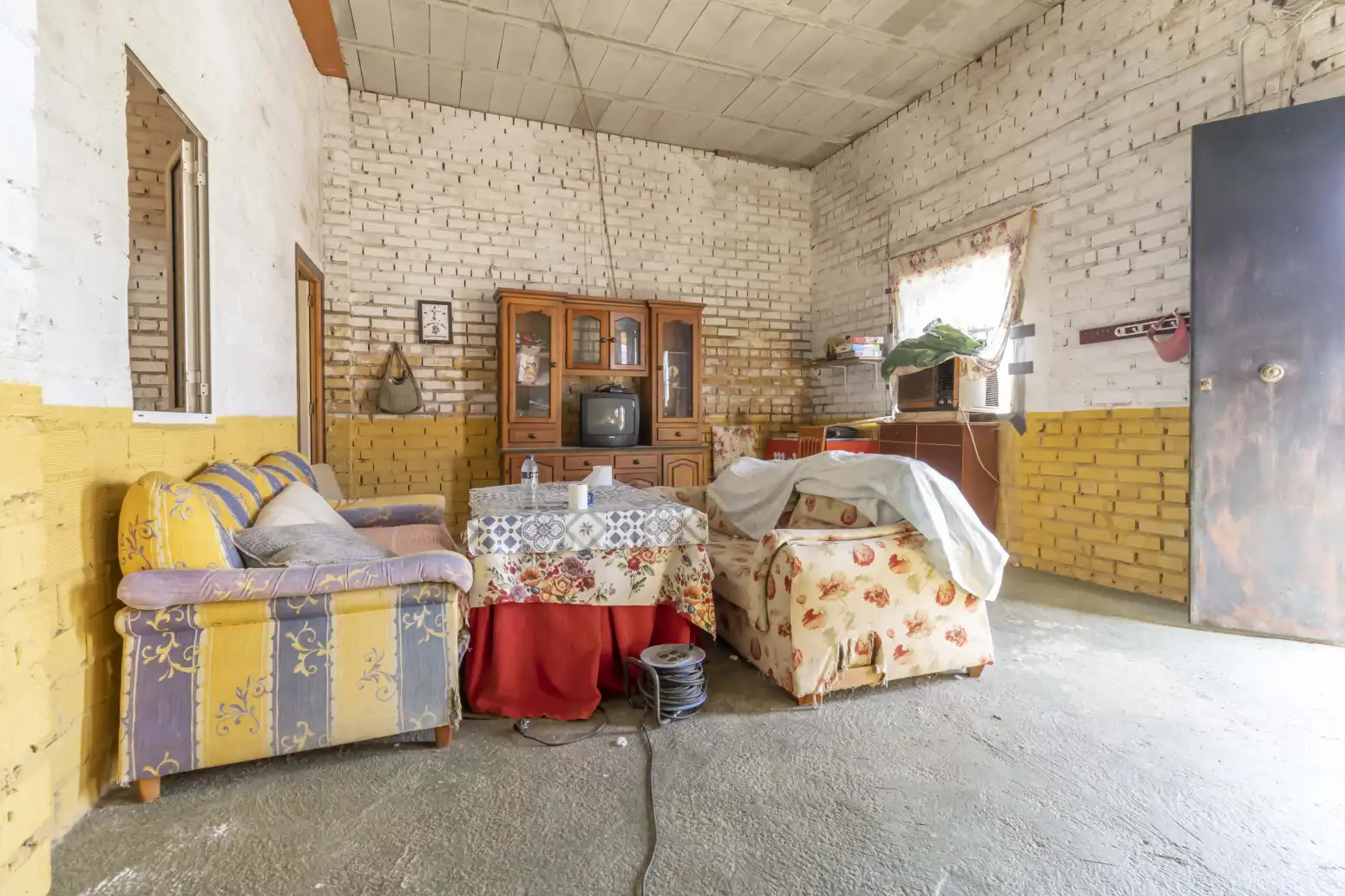 Living room of Detached homes for sale in Gerena  with Private garden and Swimming Pool
