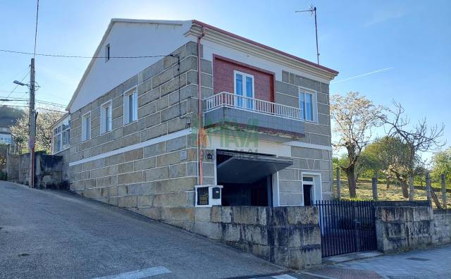 Casa-chalet en Venta en Vistahermosa