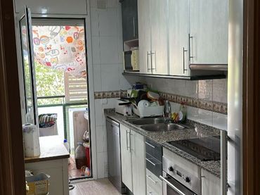 Piso con ascensor en venta en Comtes de Cardona 3-5