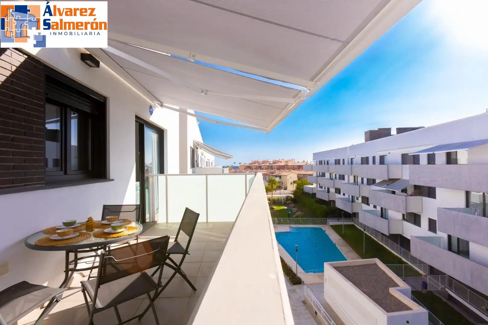 Penthouse with terrace for sale in Avenida Avenida Andalucía