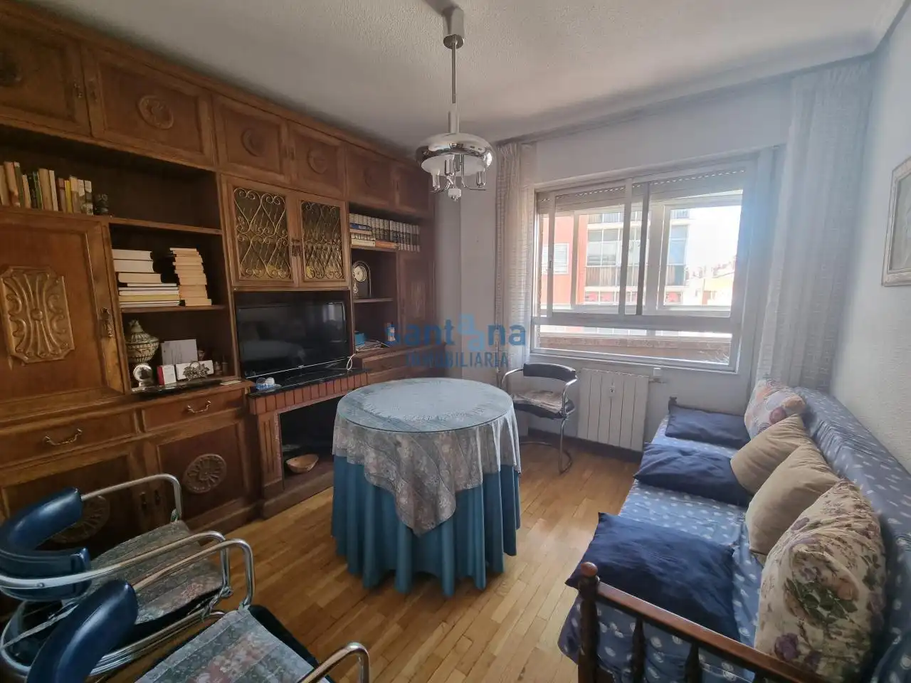 Living room of Flat for sale in León Capital   with Heating, Parquet flooring and Terrace