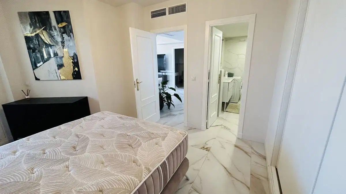 Apartament amb piscina en venda a Calahonda, imagen 24