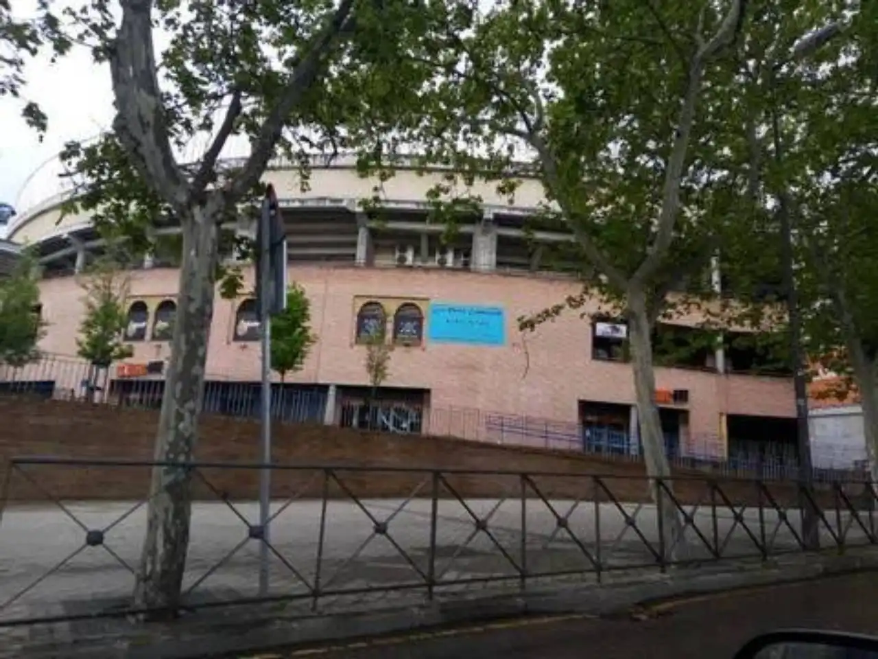 Exterior view of Commercial properties for sale in Leganés