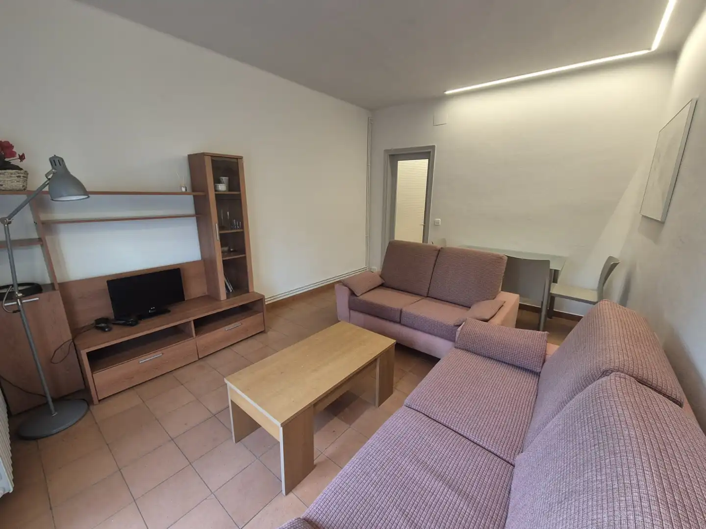 Living room of Flat for rent in Vic  with Heating