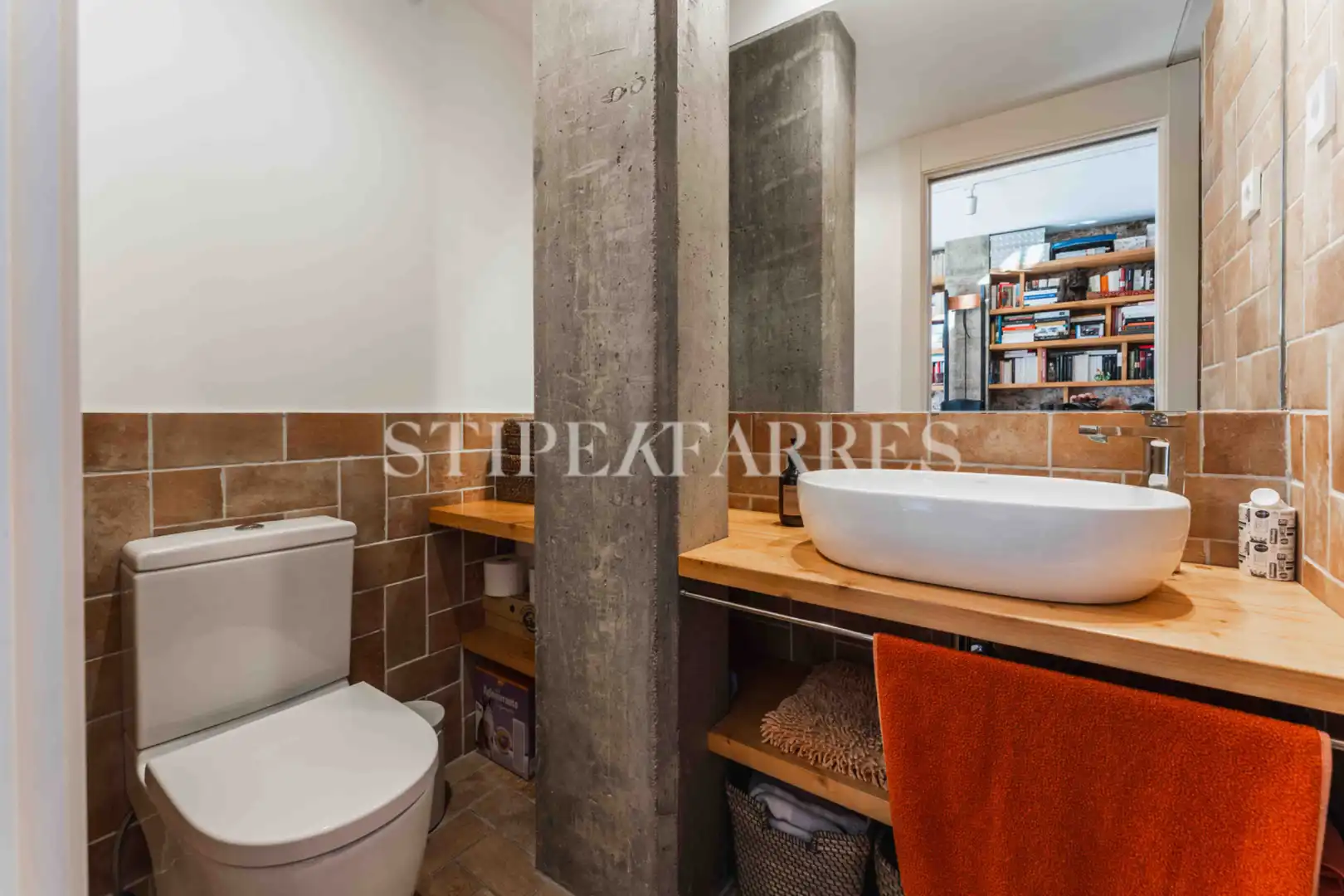 Casa adosada en venta en Barcelona con Aire acondicionado, Calefacción y Jardín privado