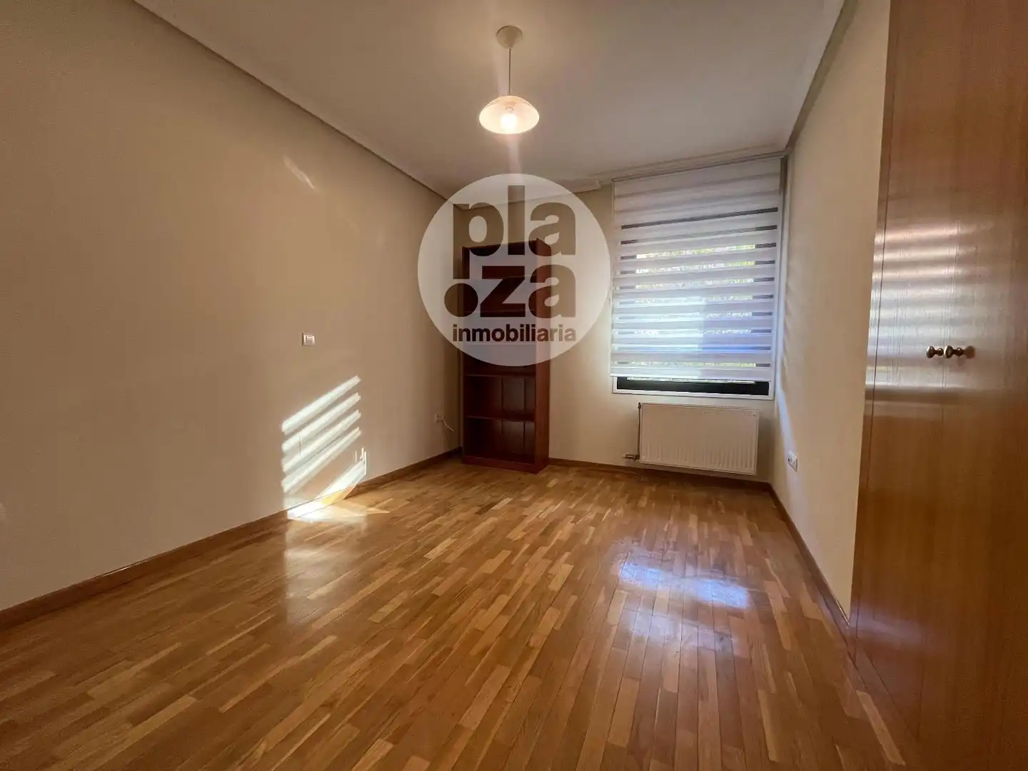 Wohnung zur Miete in Burgos mit Heizung, Terrasse und Möbliert