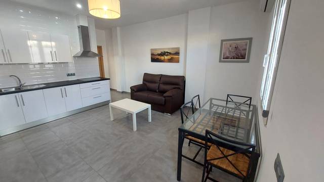 Apartamento en Alquiler en Paseo de la Marina en Torre de Benagalbón