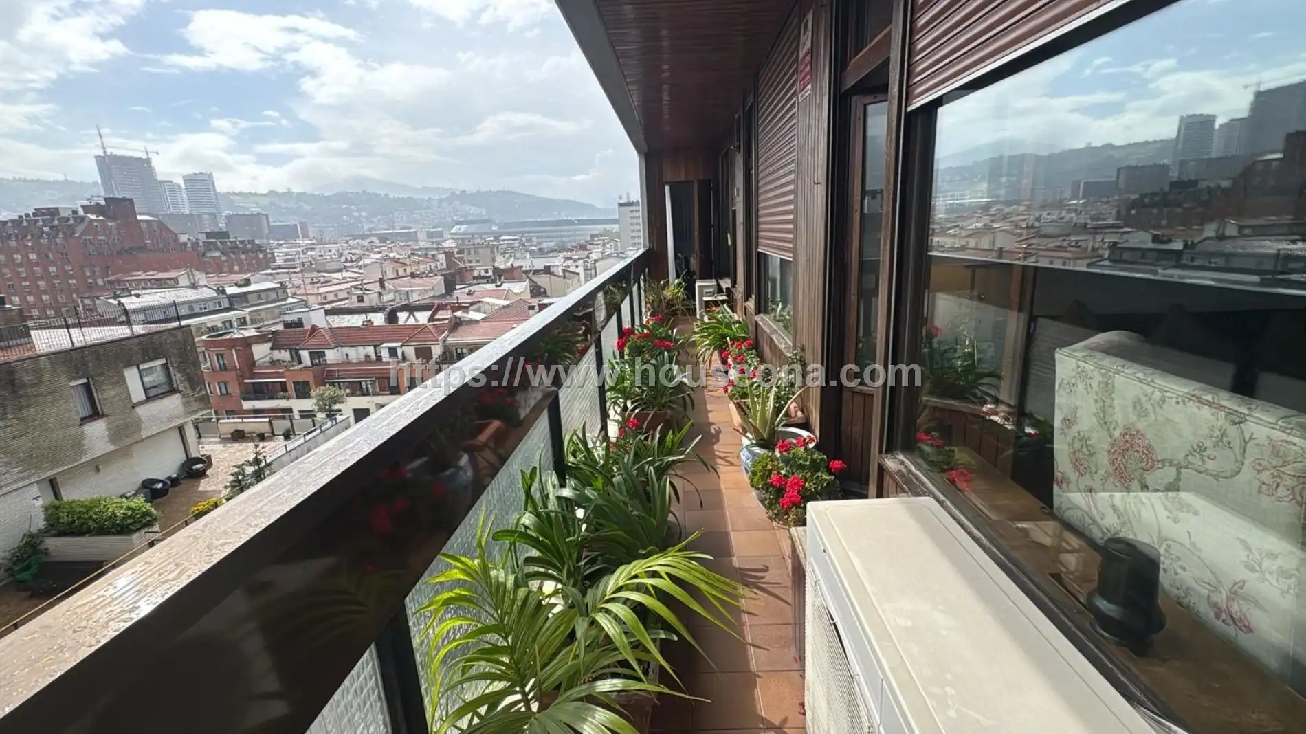 Terraza de Estudio en venta en Bilbao  con Calefacción, Terraza y Amueblado