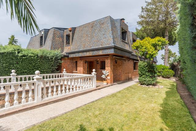 Casa-chalet en Venta en Calle Burgos en La Cabaña