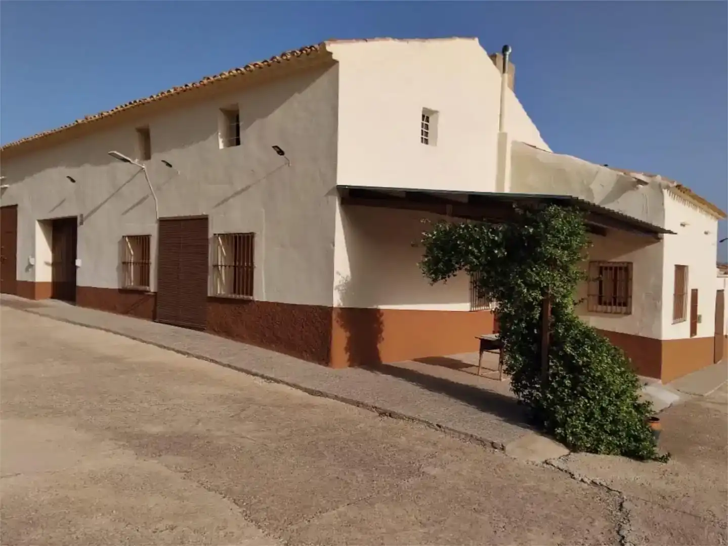 Vista exterior de Piso en venta en Jumilla