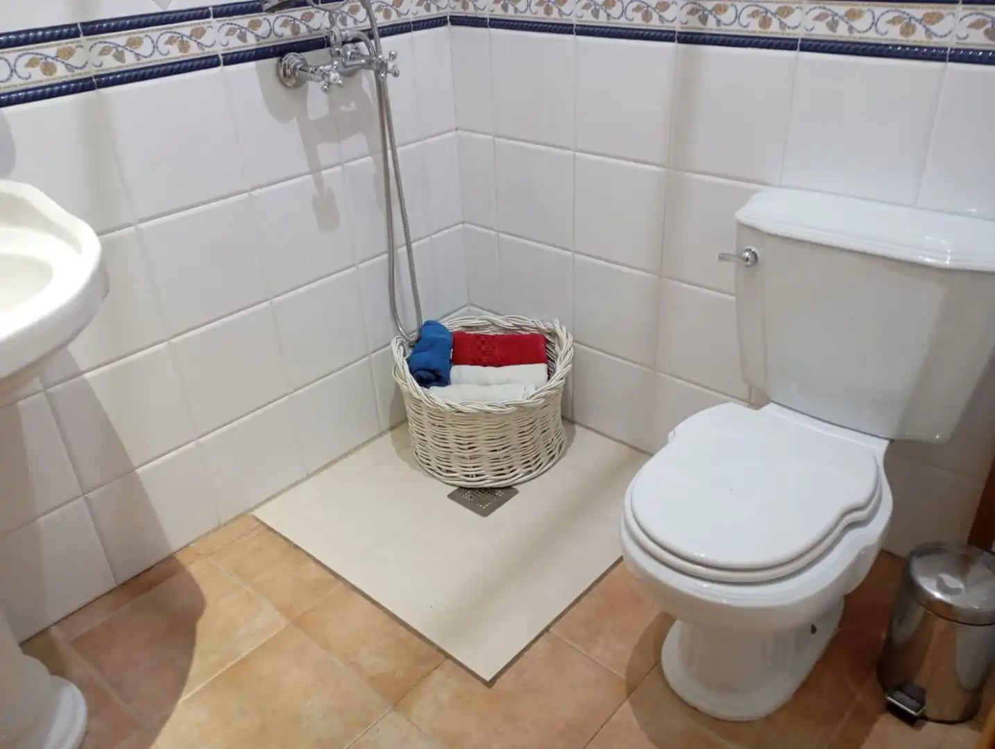 Badezimmer von Haus oder Chalet zum Verkauf in Valdepeñas mit Klimaanlage, Heizung und Terrasse