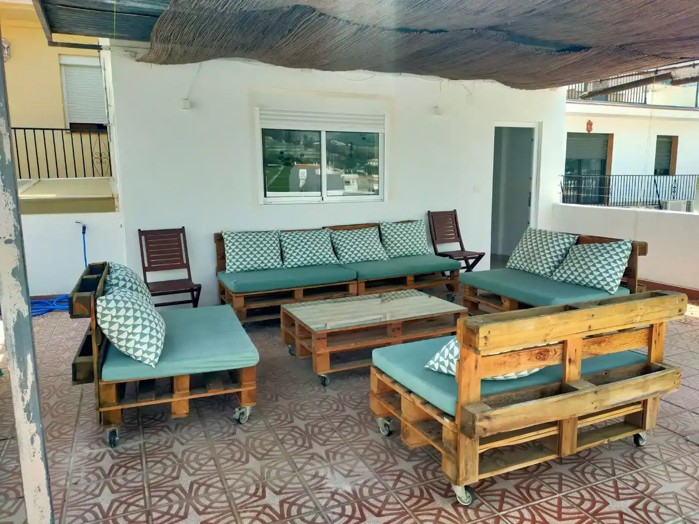 Terrasse von Dachboden zum Verkauf in Almuñécar mit Klimaanlage, Abstellraum und Möbliert