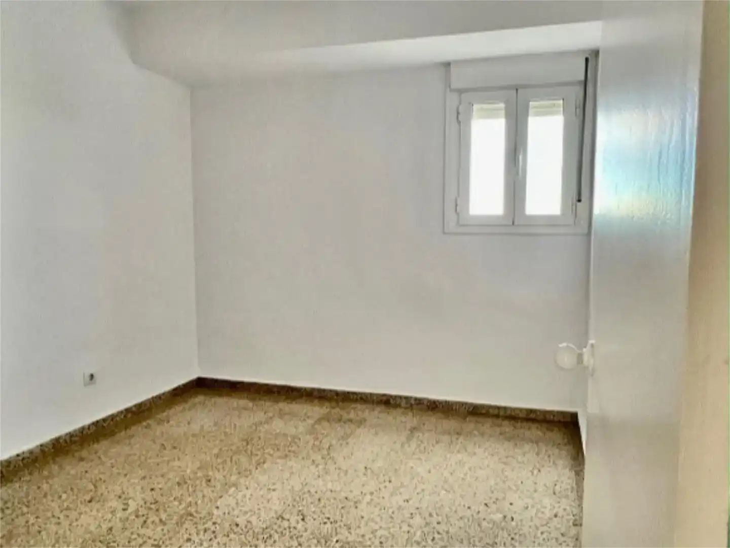 Schlafzimmer von Wohnung zur Miete in Sevilla mit Klimaanlage