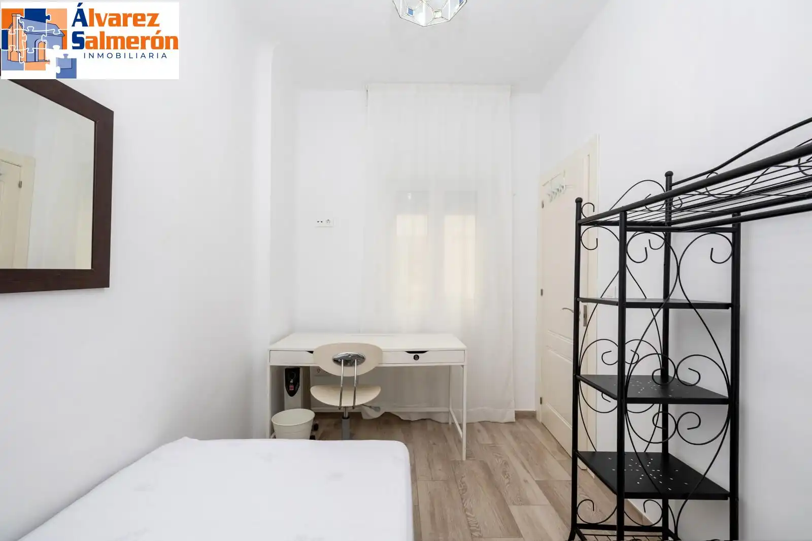 Habitación de Piso en venta en Granada